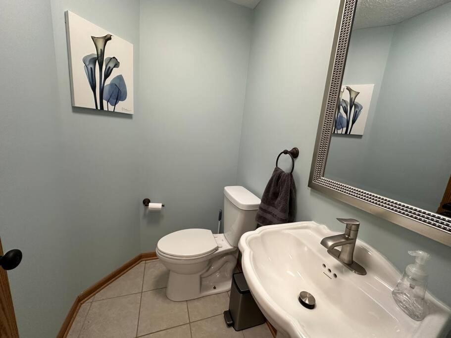 Inviting 3 Bed 2.5 Bath Townhome In Wadsworth Exterior foto