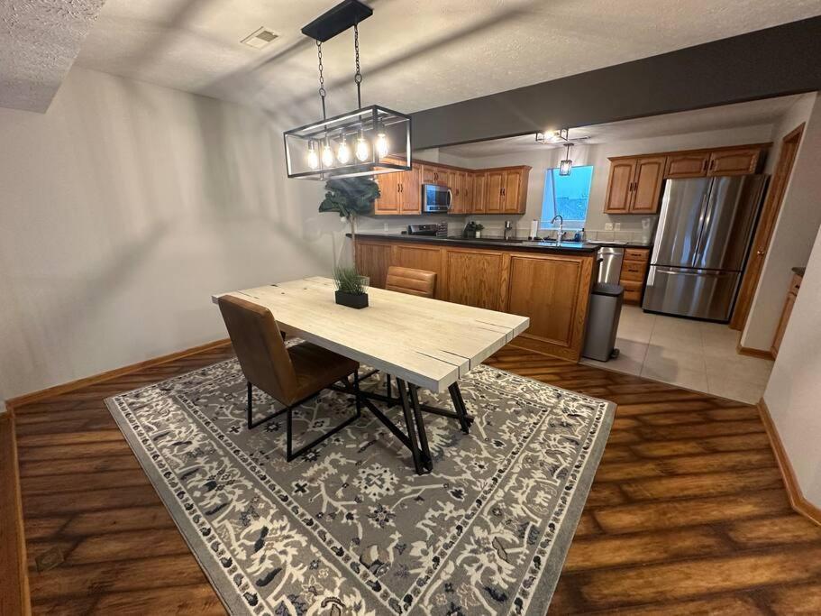 Inviting 3 Bed 2.5 Bath Townhome In Wadsworth Exterior foto
