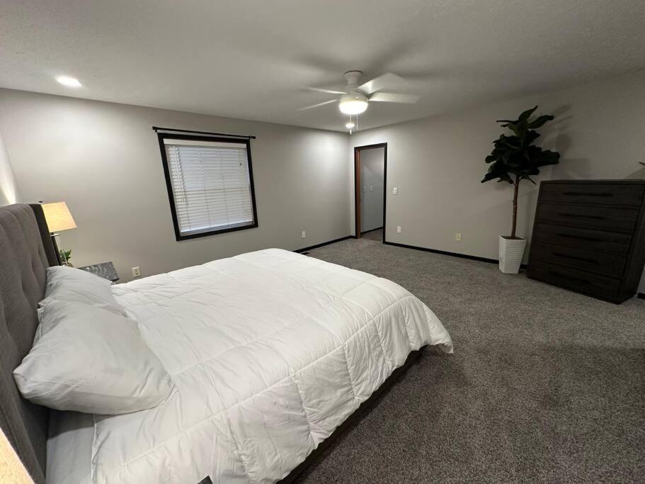 Inviting 3 Bed 2.5 Bath Townhome In Wadsworth Exterior foto